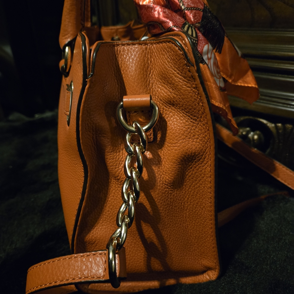 Michael Kors Orange Hamilton Pebbled  Leather Handbag - Picture 3 of 7
